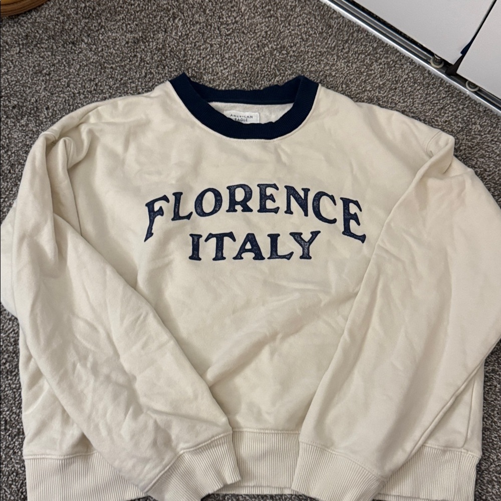 Cream graphic Sweatshirt